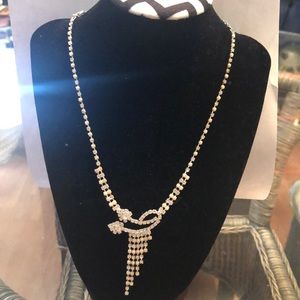 Beautiful rhinestone necklace & matching earrings